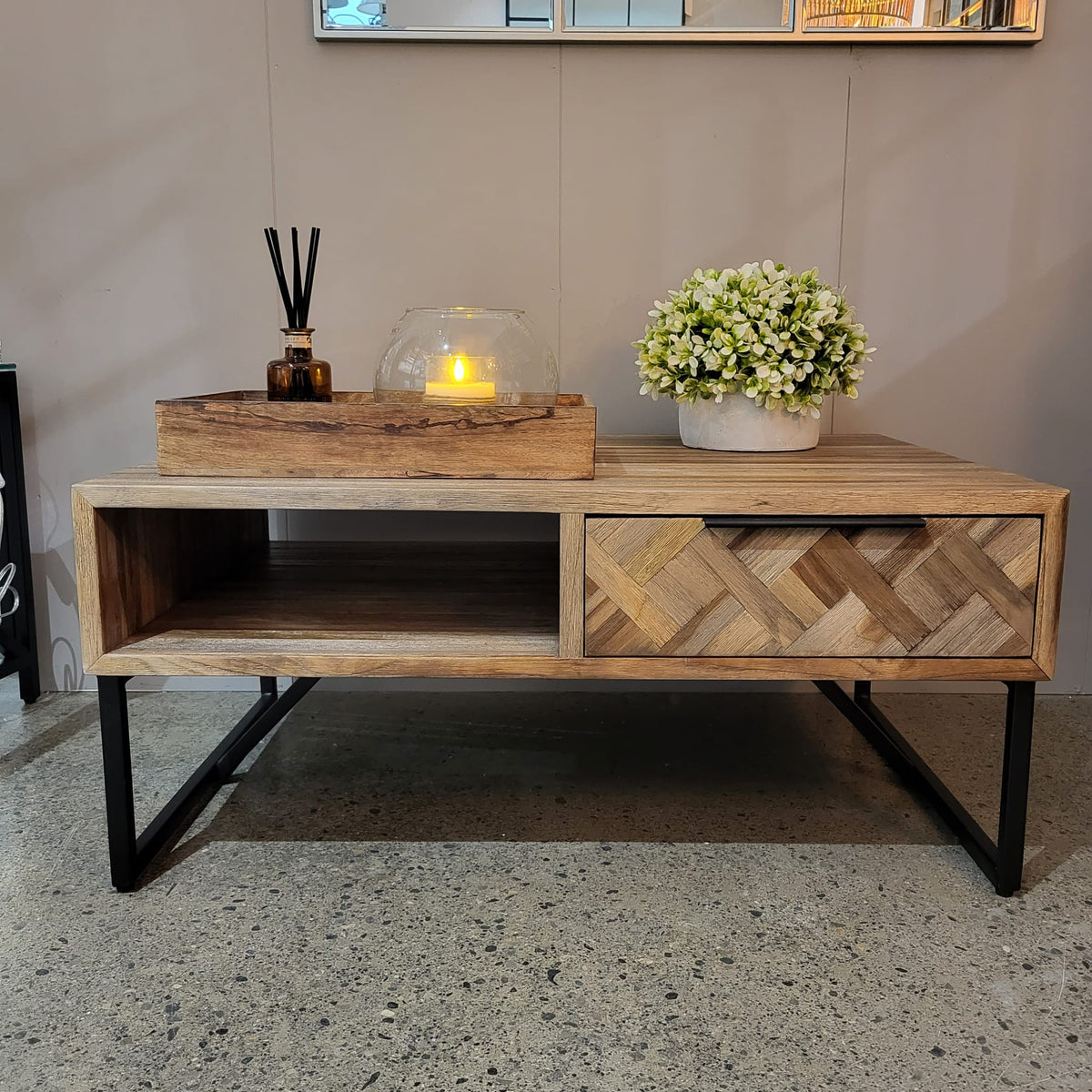 Verona Coffee Table. The King Oak